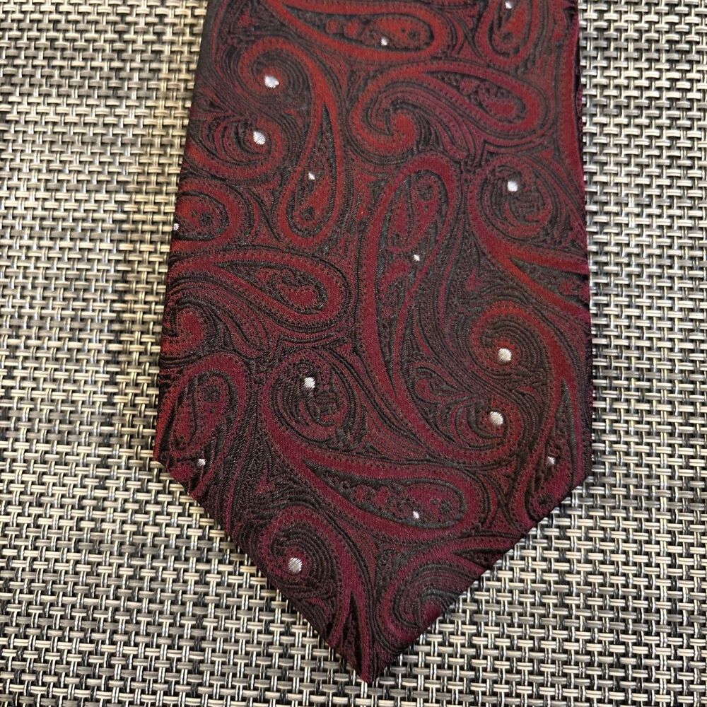 NWT Chaps Mens Narrow Width Silk Neck Tie Designer Black Red Paisley Pattern 58"